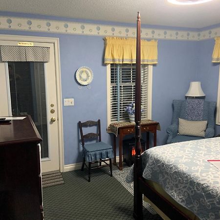 Weatherpine Inn Niagara-on-the-Lake Екстер'єр фото