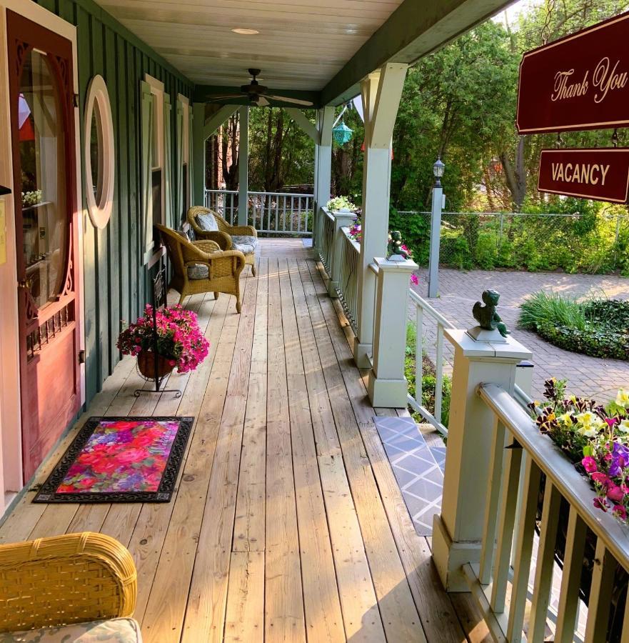 Weatherpine Inn Niagara-on-the-Lake Екстер'єр фото