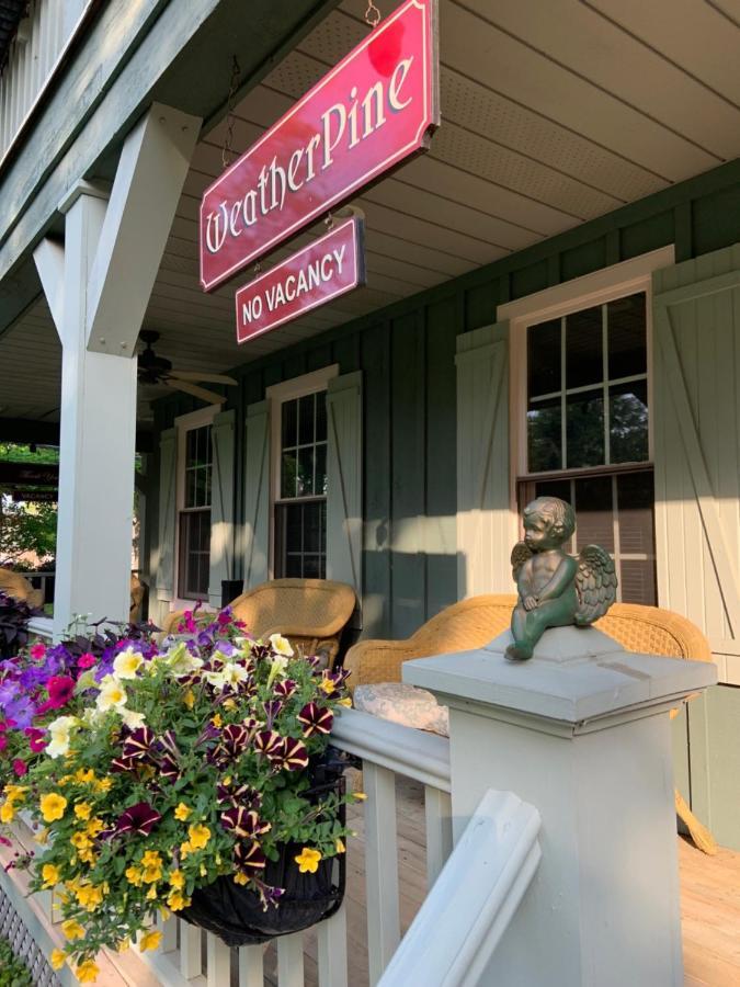 Weatherpine Inn Niagara-on-the-Lake Екстер'єр фото