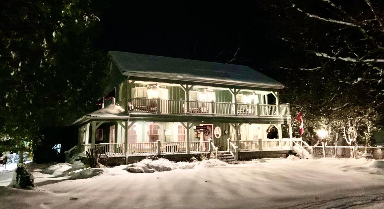Weatherpine Inn Niagara-on-the-Lake Екстер'єр фото